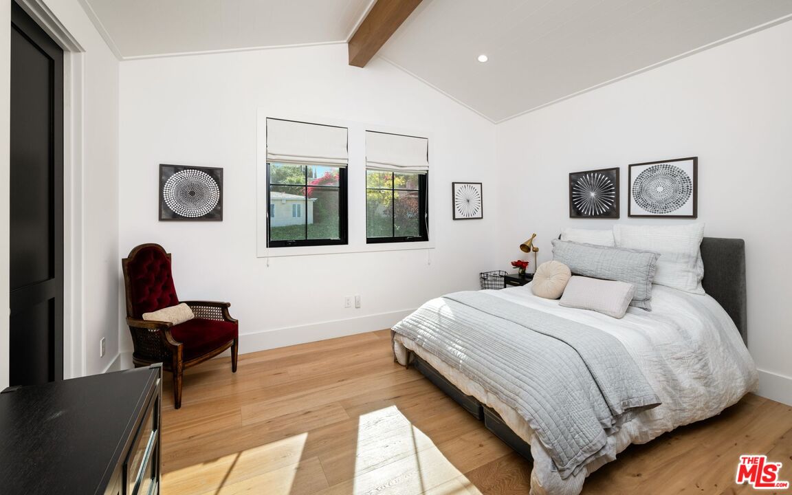 Encino, California, 91436, United States, 6 Bedrooms Bedrooms, ,7 BathroomsBathrooms,Residential,For Sale,1896144