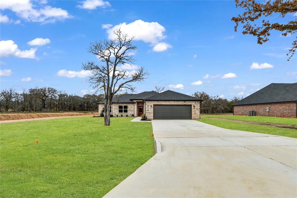 Millsap, Texas, 76066, United States, 4 Bedrooms Bedrooms, ,3 BathroomsBathrooms,Residential,For Sale,1980823