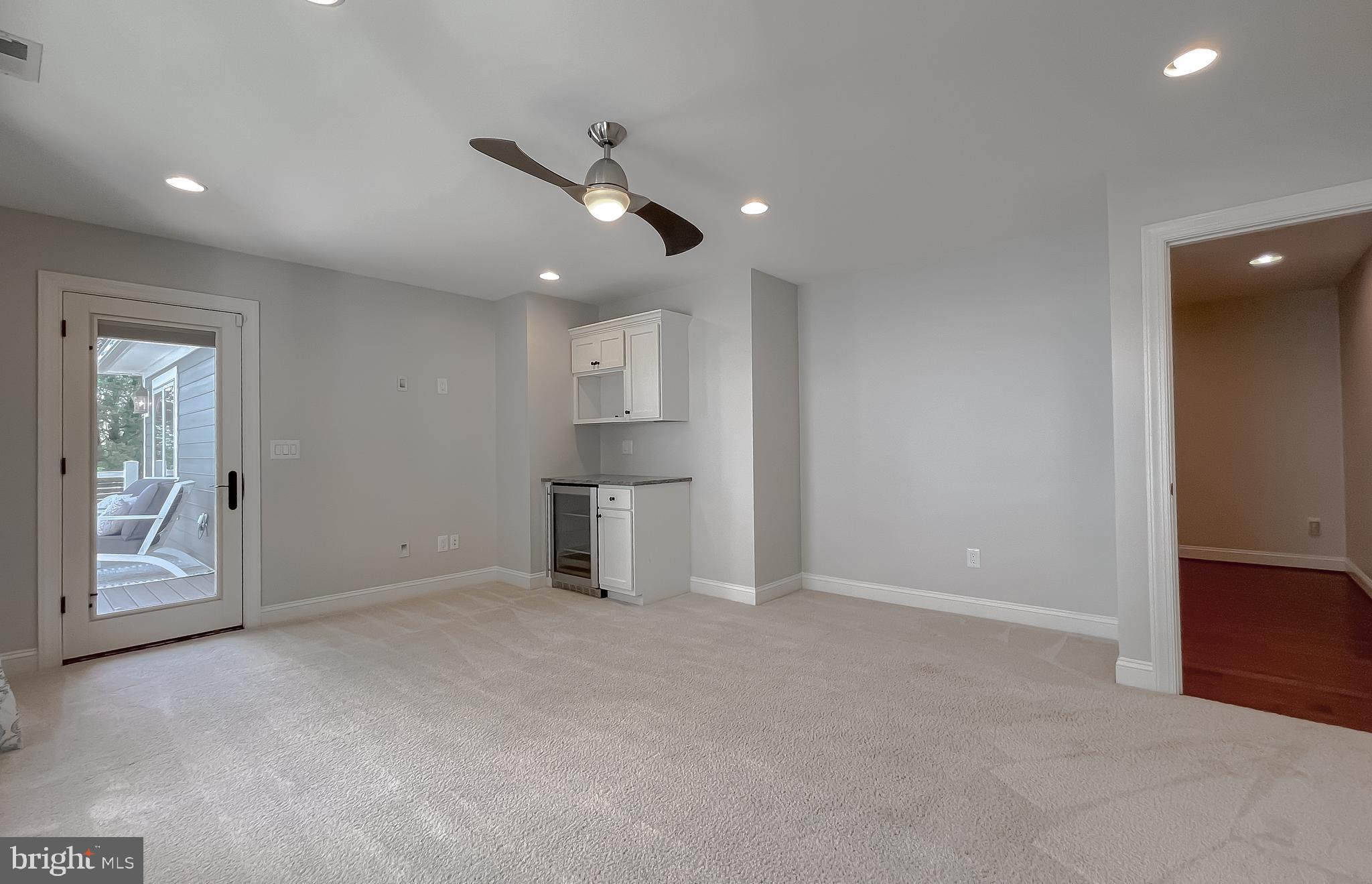 Hollywood, Maryland, 20636, United States, 5 Bedrooms Bedrooms, ,5 BathroomsBathrooms,Residential,For Sale,1914184