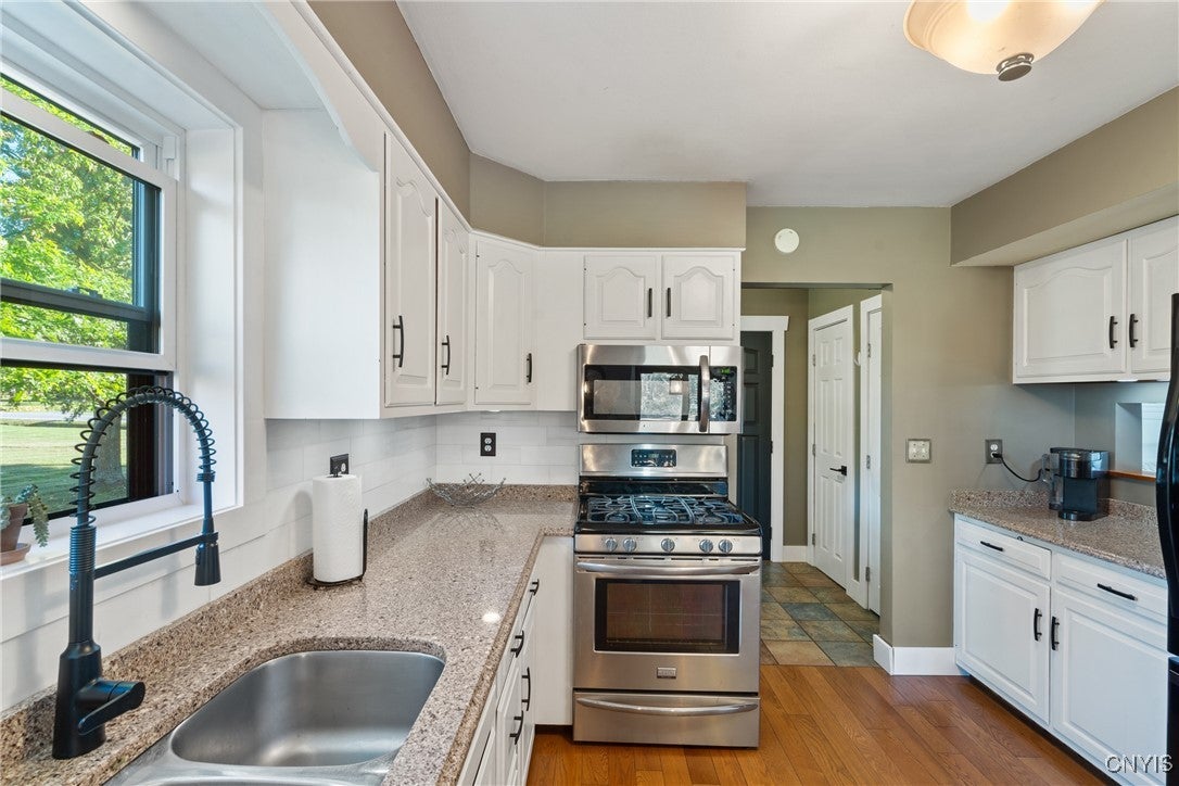 Oswego, New York, 13126, United States, 3 Bedrooms Bedrooms, ,2 BathroomsBathrooms,Residential,For Sale,1975091