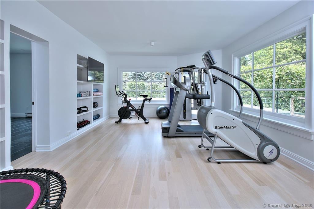 Westport, Connecticut, 06880, United States, 6 Bedrooms Bedrooms, ,7 BathroomsBathrooms,Residential,For Sale,1784417