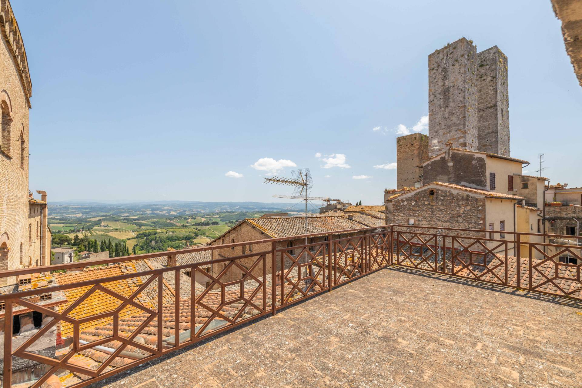 San Gimignano, Siena, 53037, IT, 3 Bedrooms Bedrooms, ,2 BathroomsBathrooms,Residential,For Sale,1877111