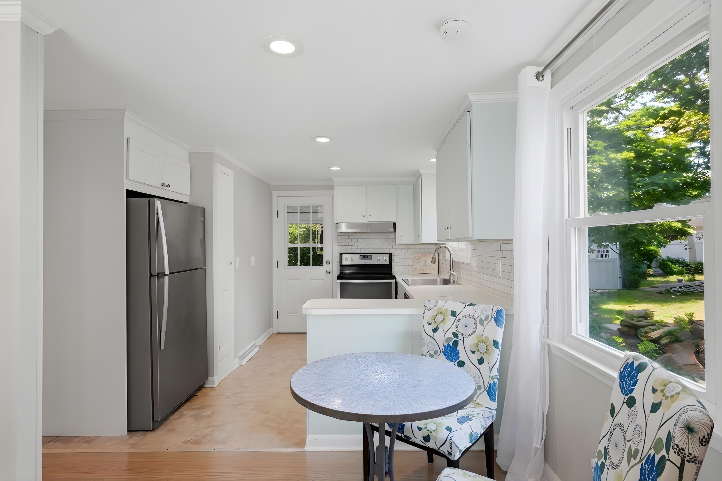  Lovely Updated Cape in Knollwood Beach Community - 物件實景