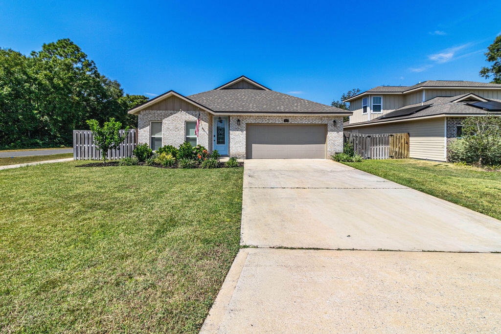 Shalimar, Florida, 32579, United States, 4 Bedrooms Bedrooms, ,3 BathroomsBathrooms,Residential,For Sale,1950099