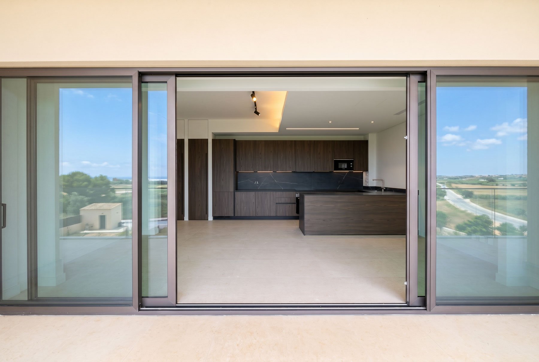 Brand-New 2-Bedroom Apartment with Golf-Course Views in Limassol Greens - 物件實景