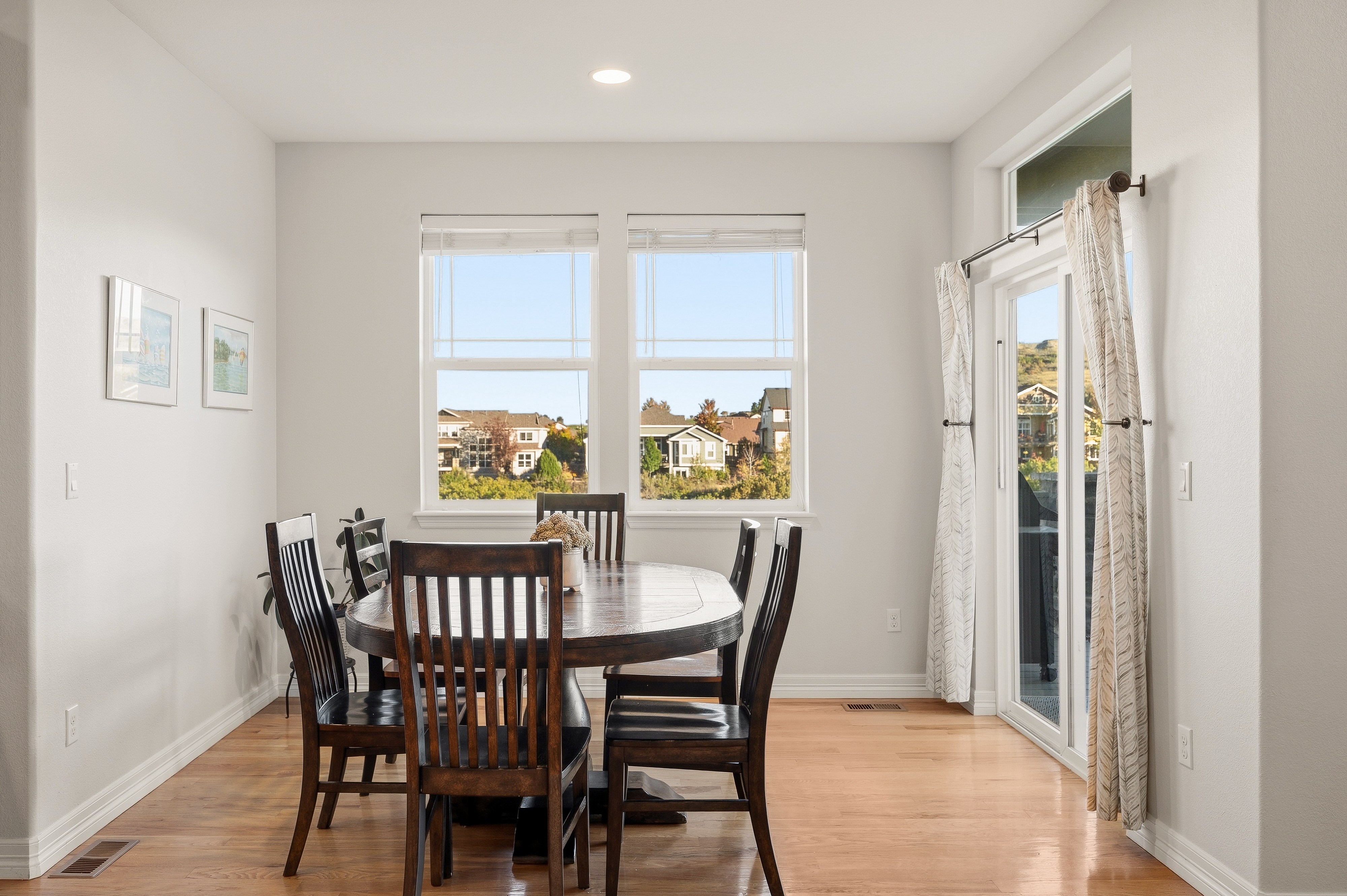  Red Hawk Ridge Fairway Home with Massive Island Kitchen & Walk-Out Golf Entertai - 物件實景