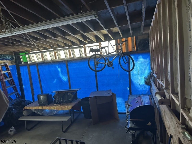 Newark City, New Jersey, 07105-3781, United States, 8 Bedrooms Bedrooms, ,Residential,For Sale,1988616