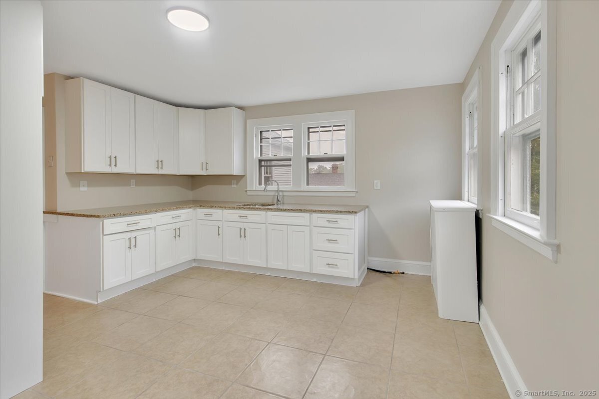 Wethersfield, Connecticut, 06109, United States, 6 Bedrooms Bedrooms, ,3 BathroomsBathrooms,Residential,For Sale,2007833