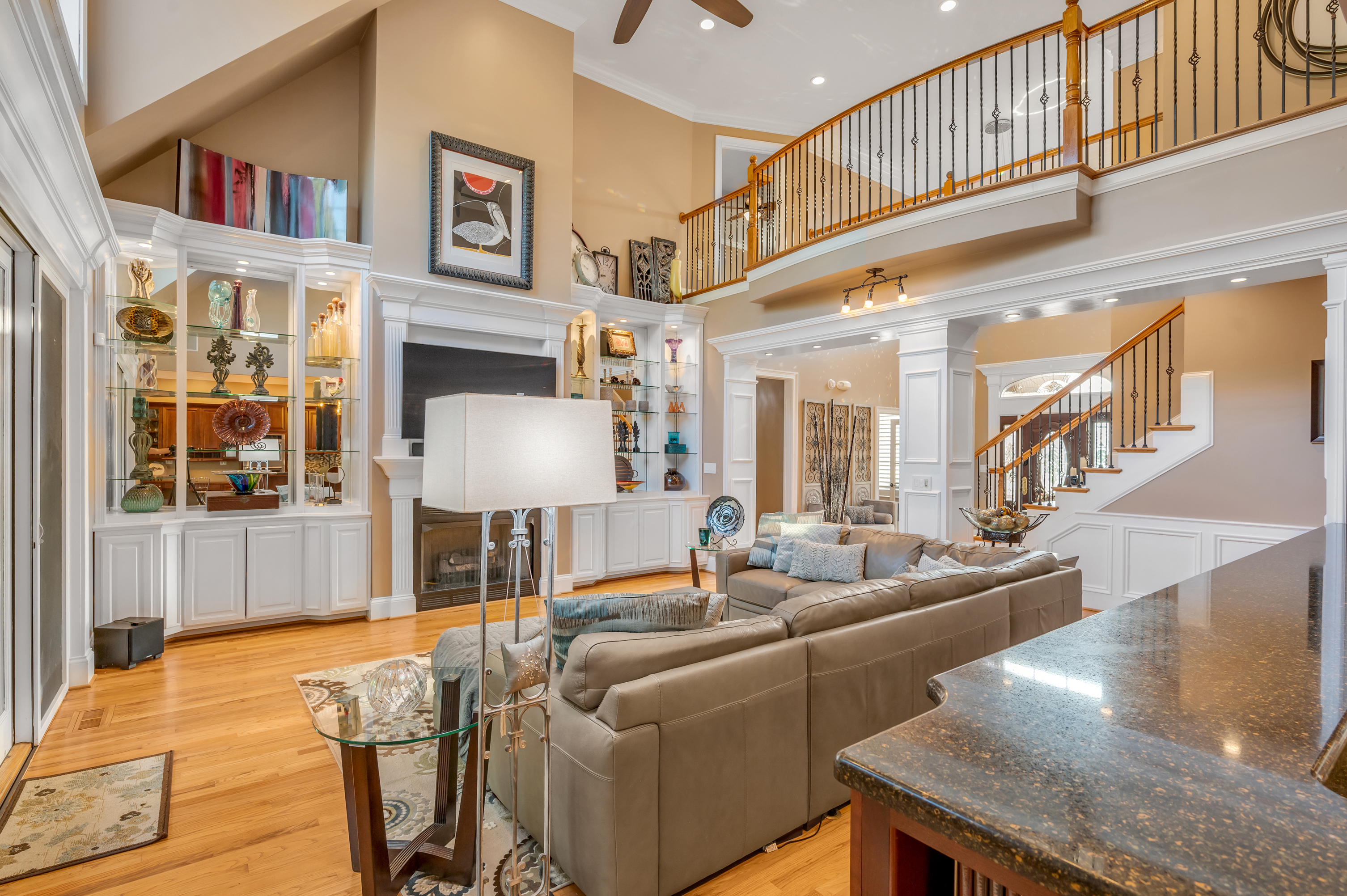  315 Whispering Brook Drive - 物件實景