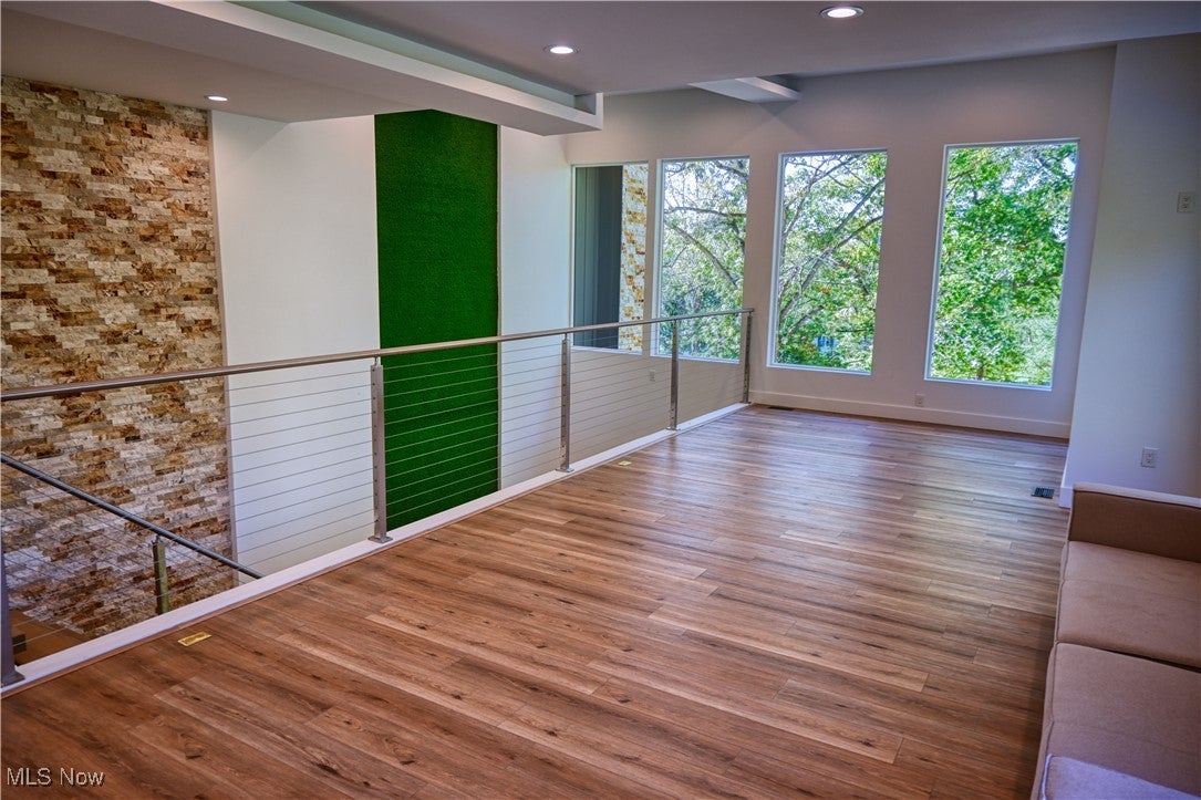 Medina, Ohio, 44256, United States, 5 Bedrooms Bedrooms, ,5 BathroomsBathrooms,Residential,For Sale,1976379