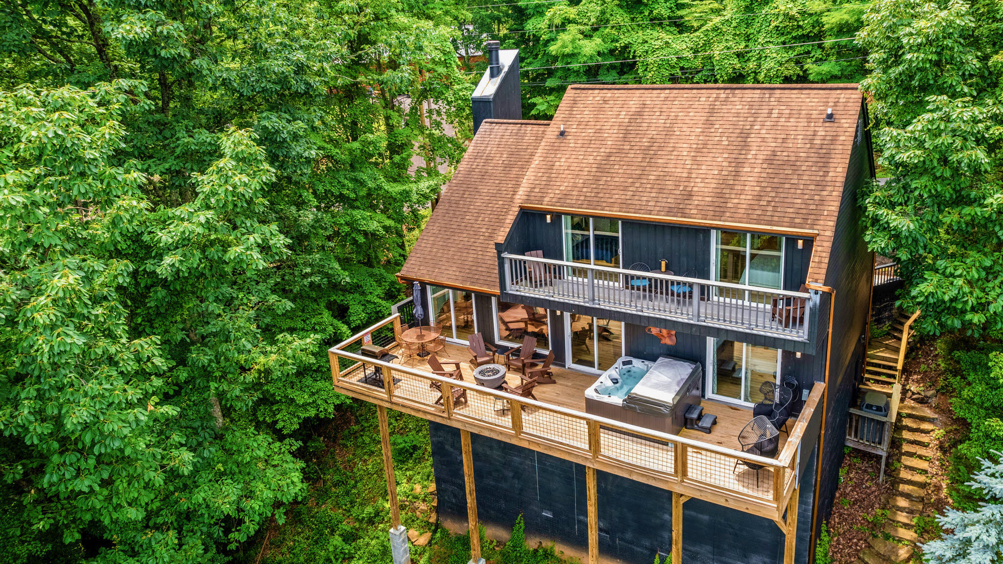 Gatlinburg, Tennessee, 37738, United States, 3 Bedrooms Bedrooms, ,5 BathroomsBathrooms,Residential,For Sale,1978798