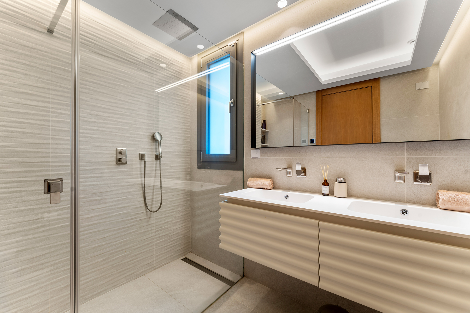  Duplex penthouse with terraces and sea views in Real de La Quinta - 物件實景