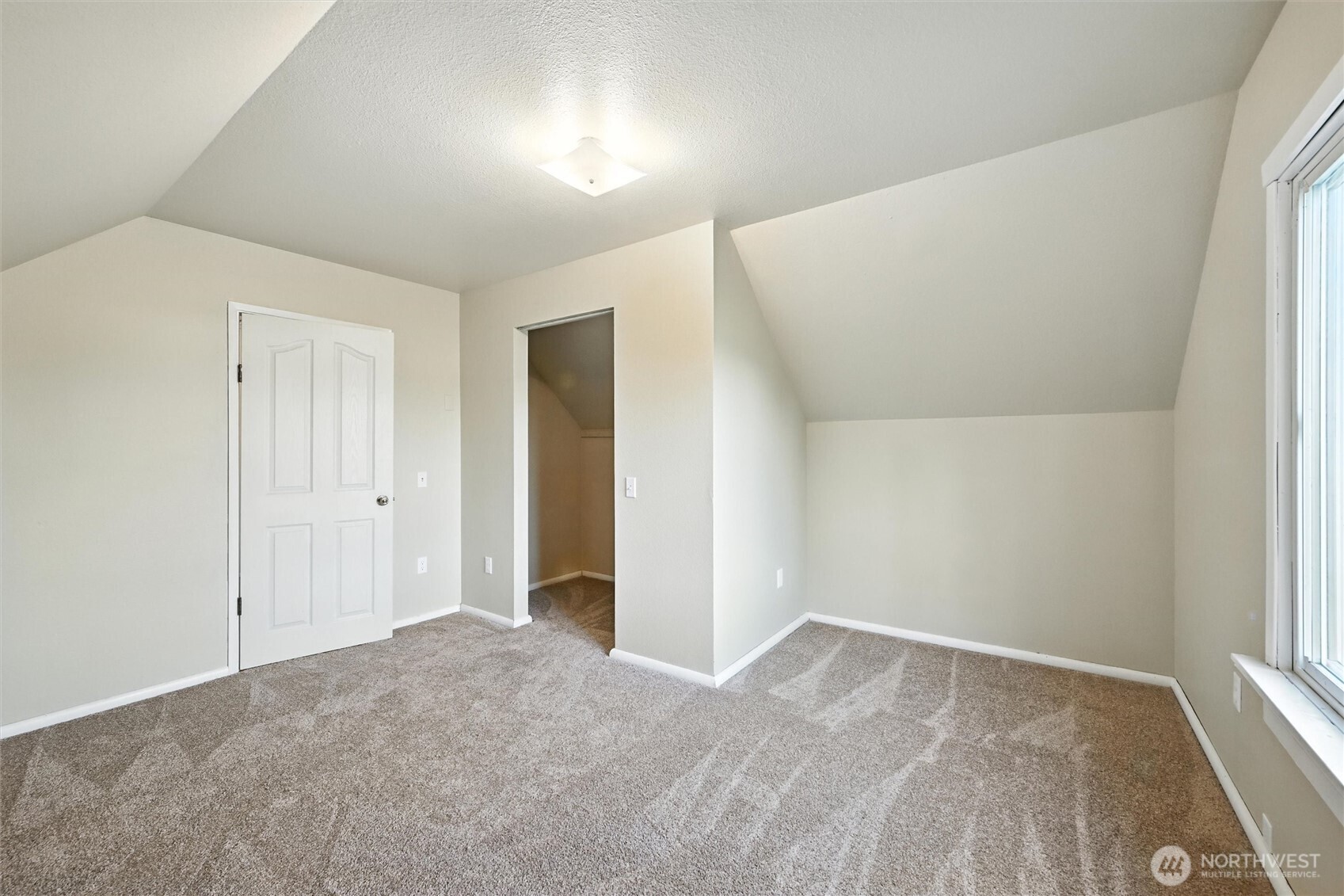 Bellingham, Washington, 98226, United States, 3 Bedrooms Bedrooms, ,2 BathroomsBathrooms,Residential,For Sale,1917195