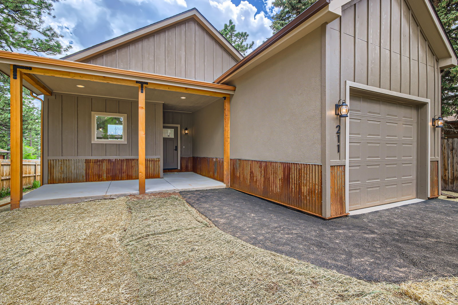 Woodland Park, Colorado, 80863, United States, 2 Bedrooms Bedrooms, ,1 BathroomBathrooms,Residential,For Sale,1857944