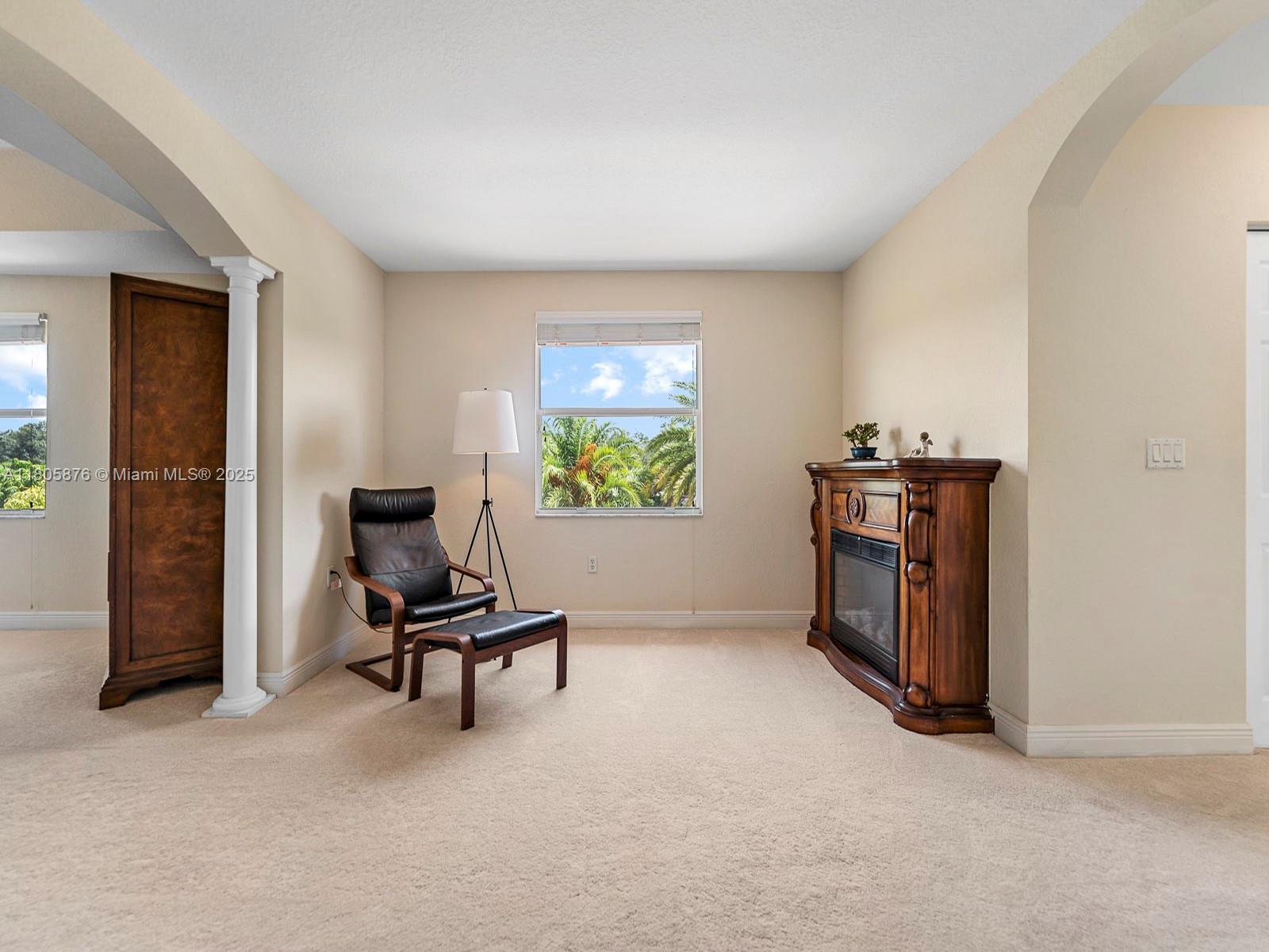 Weston, Florida, 33332, United States, 5 Bedrooms Bedrooms, ,5 BathroomsBathrooms,Residential,For Sale,1826480