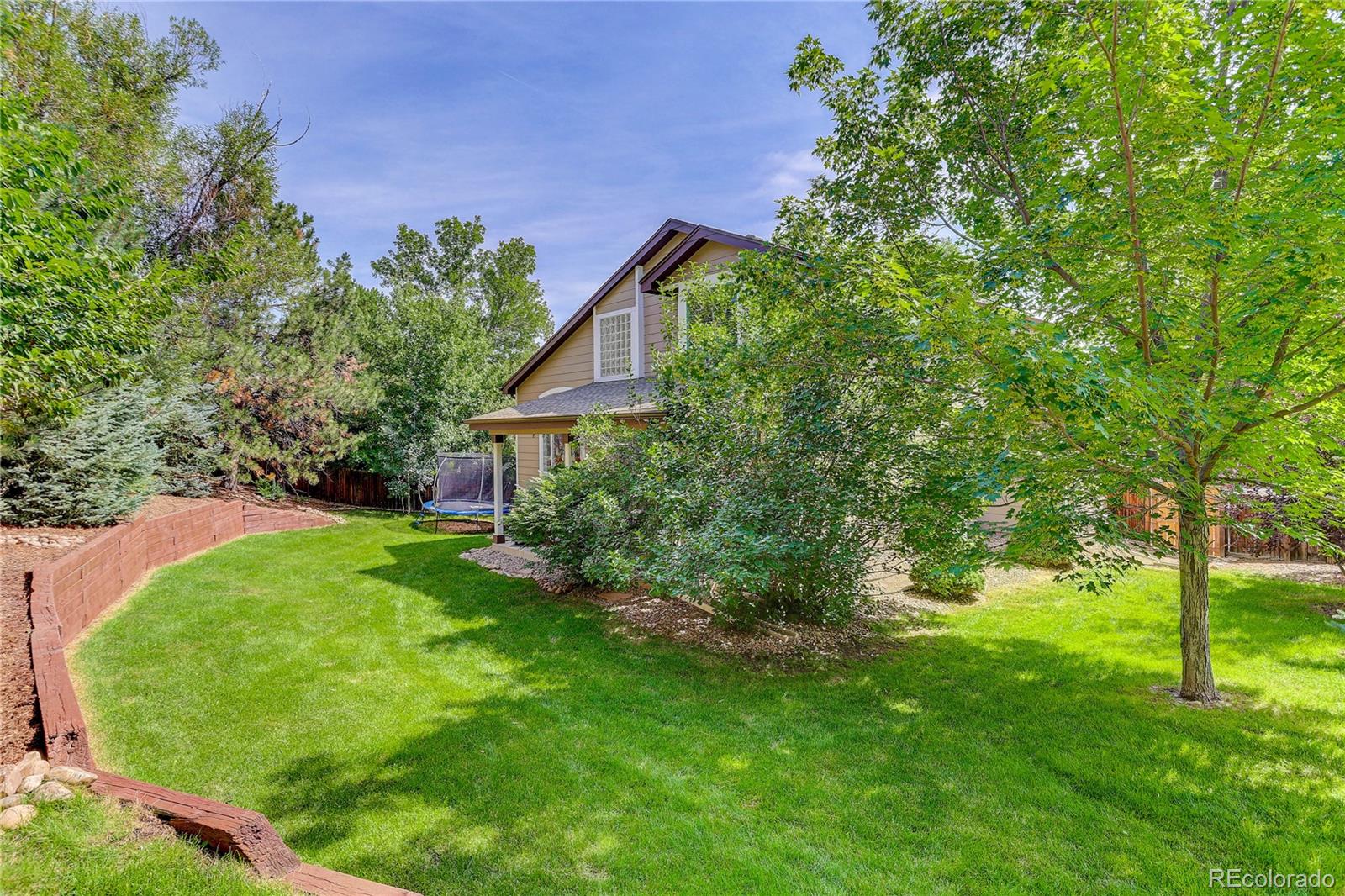 Castle Pines, Colorado, 80108, United States, 4 Bedrooms Bedrooms, ,3 BathroomsBathrooms,Residential,For Sale,1900976