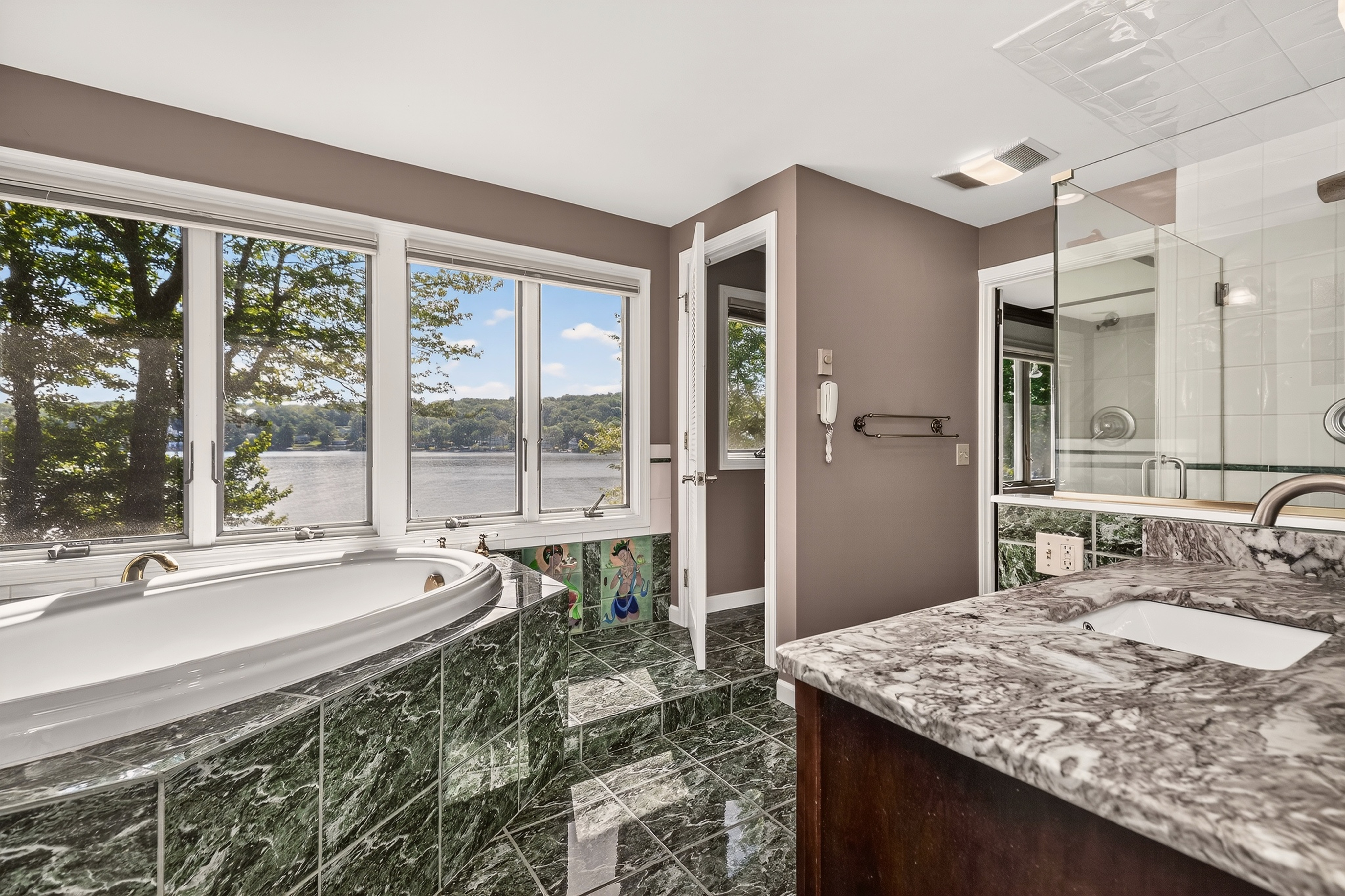  98 Island Trail - 物件實景