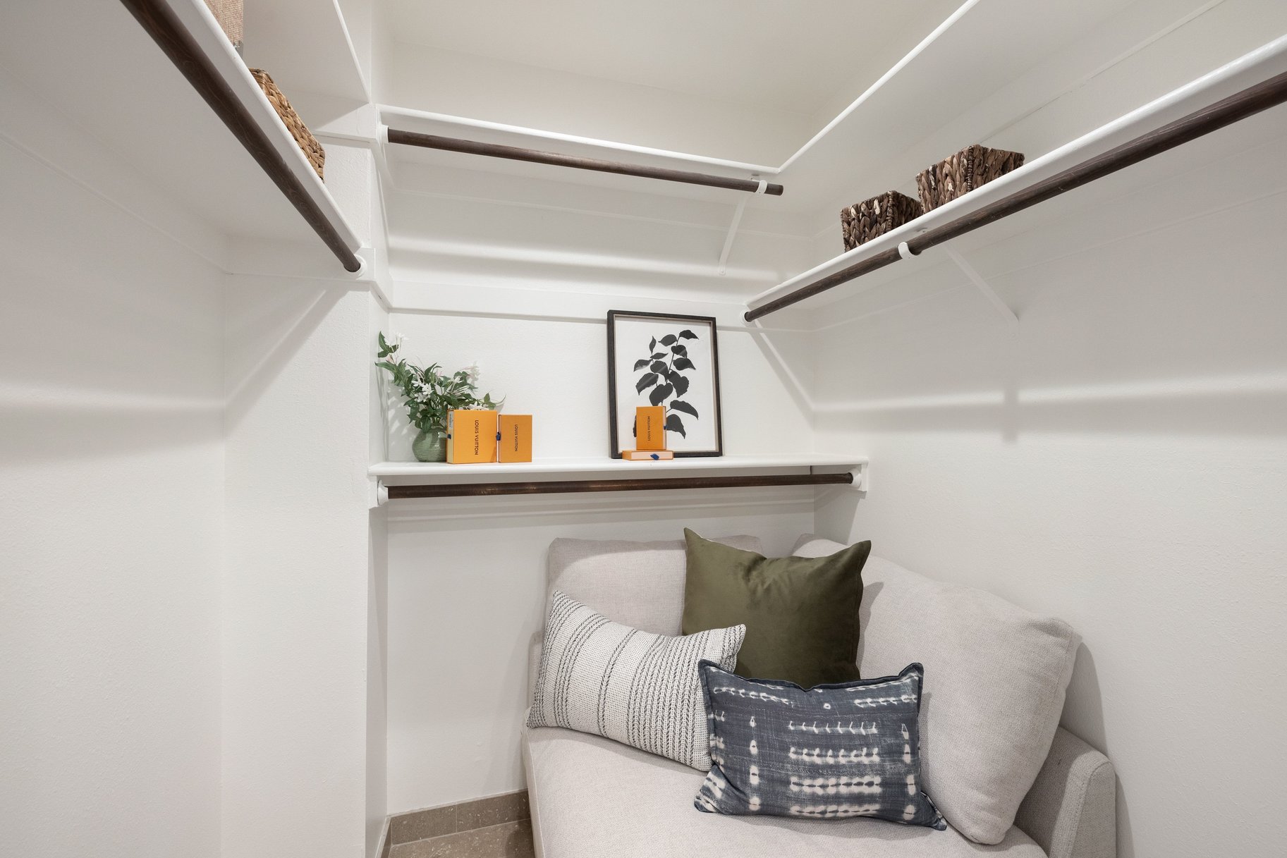  Scenic Fairway Living With by Modern Elegance - 物件實景