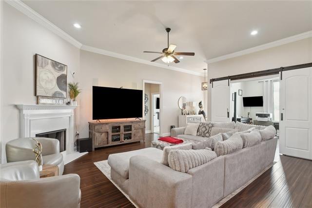 Madisonville, Louisiana, 70447, United States, 5 Bedrooms Bedrooms, ,3 BathroomsBathrooms,Residential,For Sale,1998528