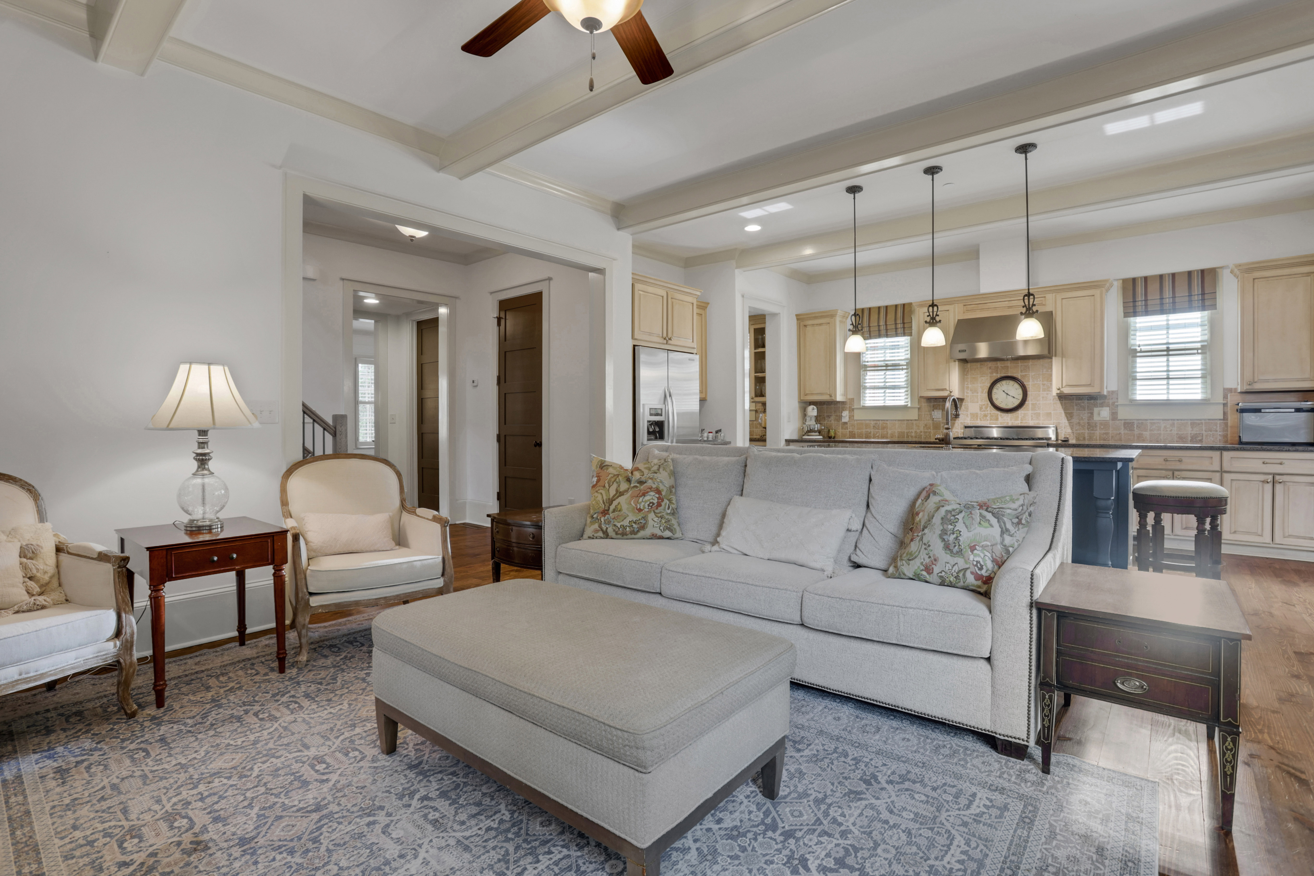  Stunning Six Bedroom Home Near Marietta Square - 物件實景