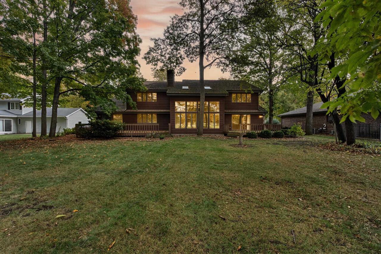 Oshkosh, Wisconsin, 54904, United States, 4 Bedrooms Bedrooms, ,3 BathroomsBathrooms,Residential,For Sale,1978045