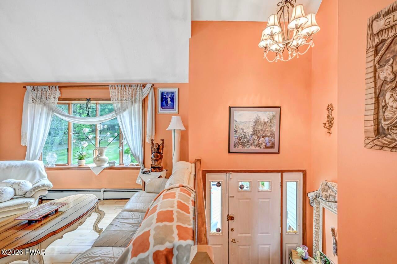 Hawley, Pennsylvania, 18428, United States, 3 Bedrooms Bedrooms, ,3 BathroomsBathrooms,Residential,For Sale,2045204