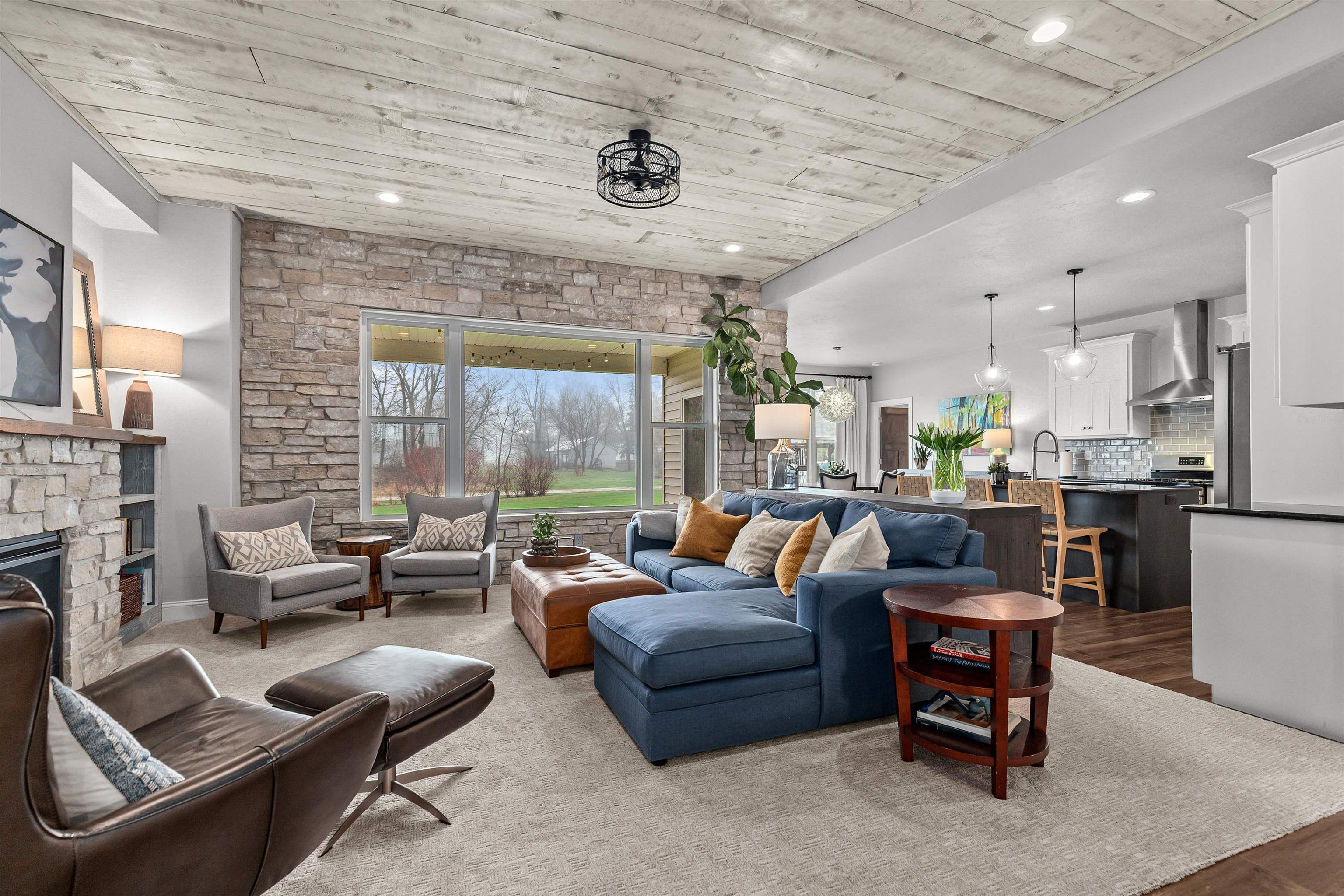Greenville, Wisconsin, 54942-8126, United States, 6 Bedrooms Bedrooms, ,5 BathroomsBathrooms,Residential,For Sale,2040409