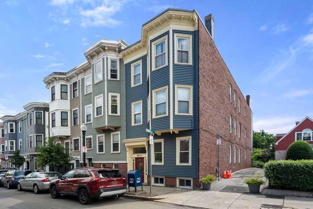 Boston, Massachusetts, 02129, United States, 1 Bedroom Bedrooms, ,1 BathroomBathrooms,Residential,For Sale,1911584