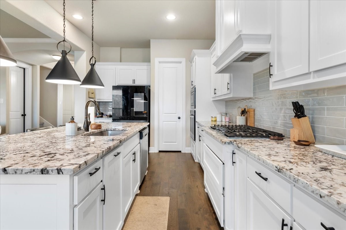 Mansfield, Texas, 76063, United States, 4 Bedrooms Bedrooms, ,4 BathroomsBathrooms,Residential,For Sale,1817600