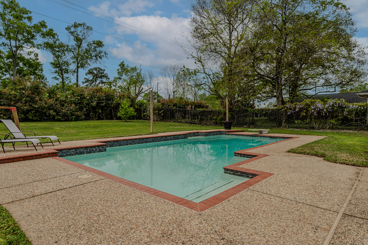 Beaumont, Texas, 77706, United States, 5 Bedrooms Bedrooms, ,4 BathroomsBathrooms,Residential,For Sale,1892171