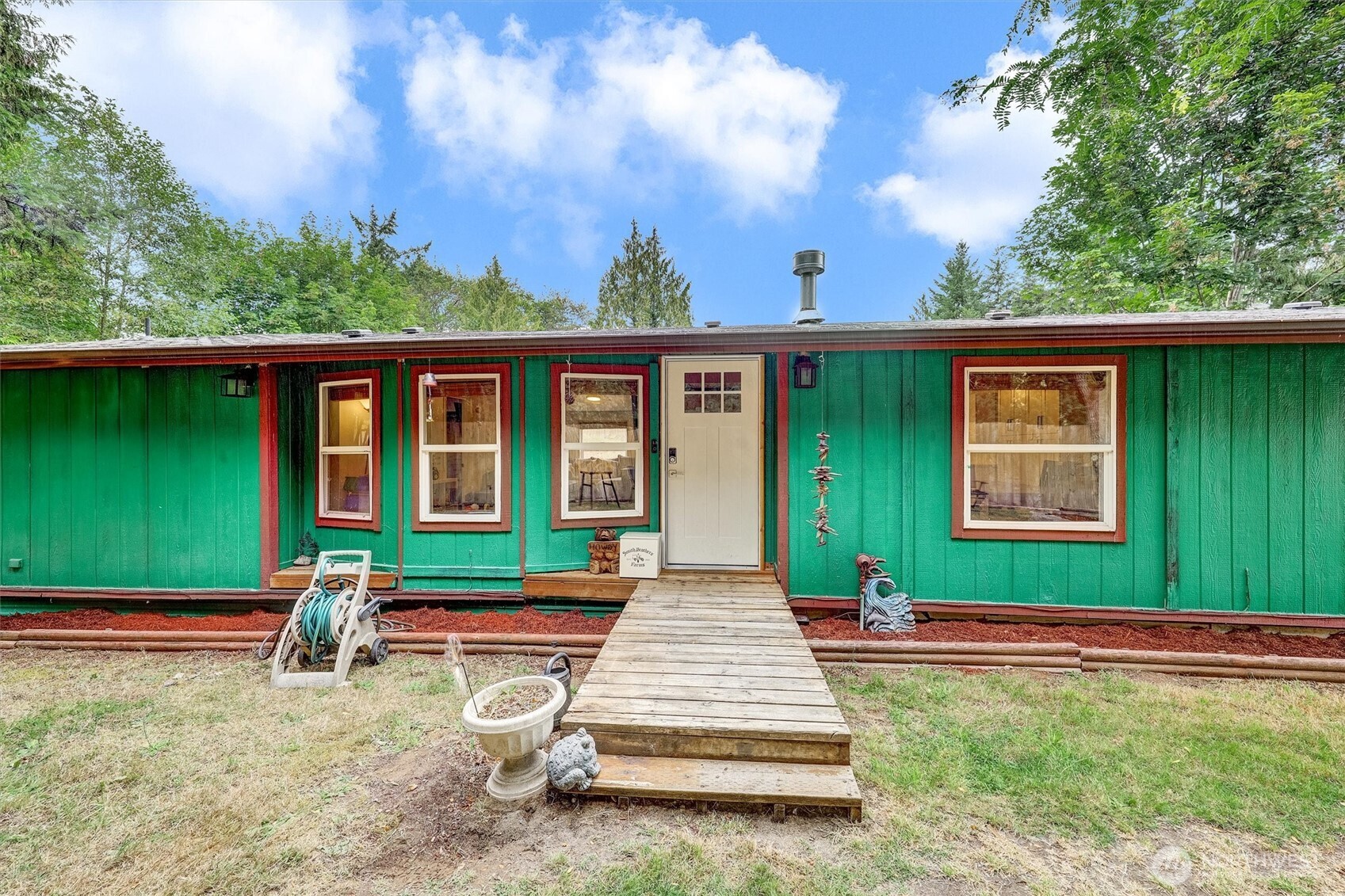 Graham, Washington, 98338, United States, 5 Bedrooms Bedrooms, ,2 BathroomsBathrooms,Residential,For Sale,1910448