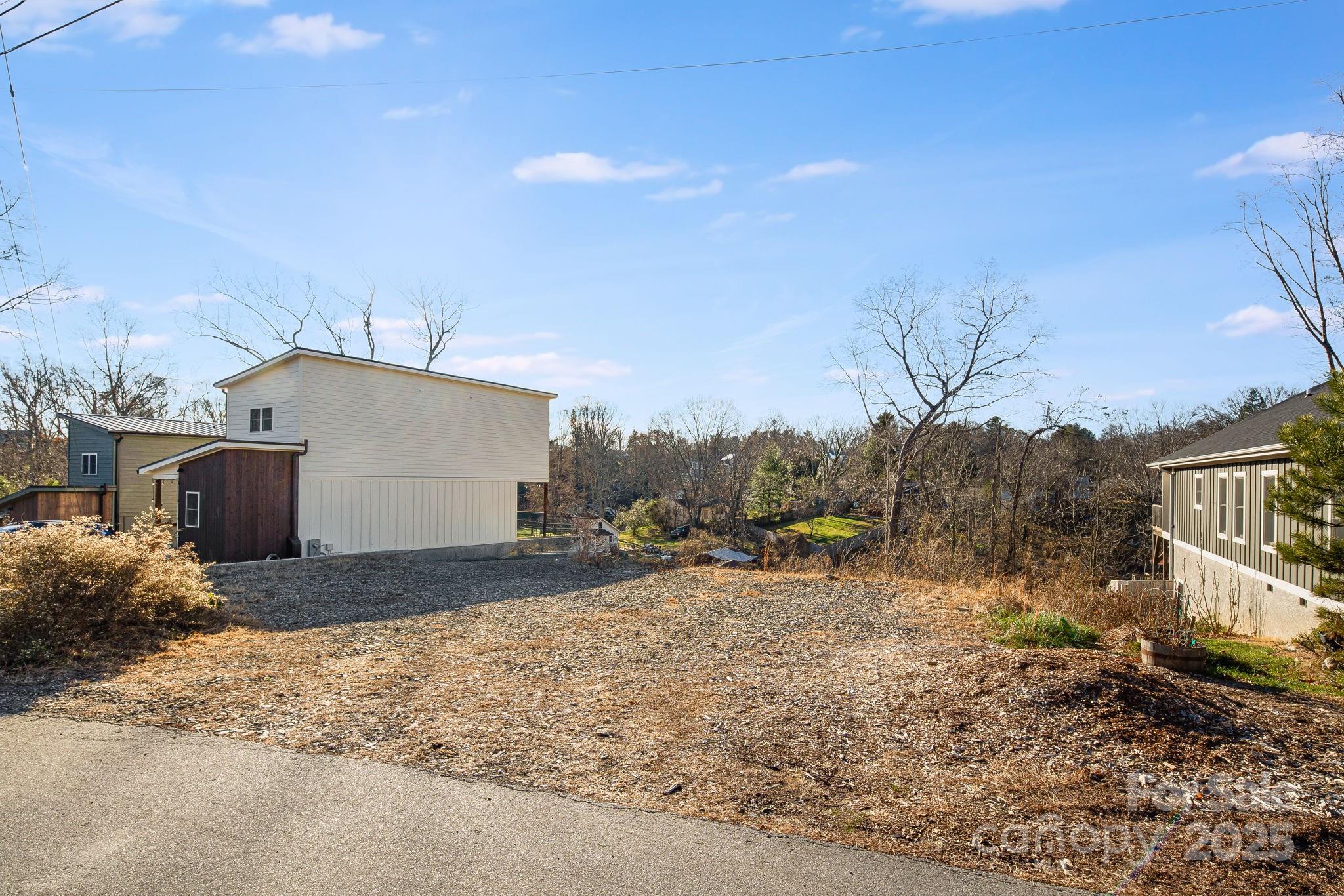 Asheville, North Carolina, 28806, United States, ,Land,For Sale,2001469