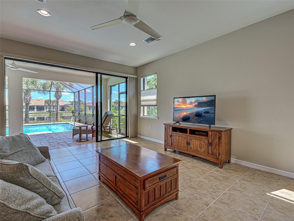 Venice, Florida, 34293, United States, 2 Bedrooms Bedrooms, ,2 BathroomsBathrooms,Residential,For Sale,1933036