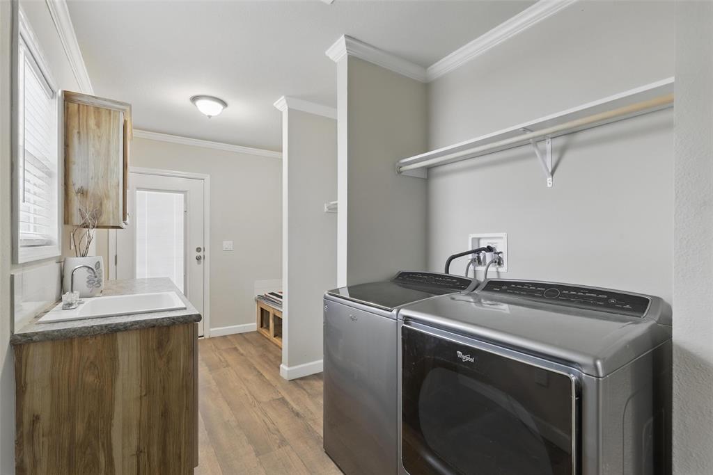 Weatherford, Texas, 76087, United States, 4 Bedrooms Bedrooms, ,3 BathroomsBathrooms,Residential,For Sale,1787575