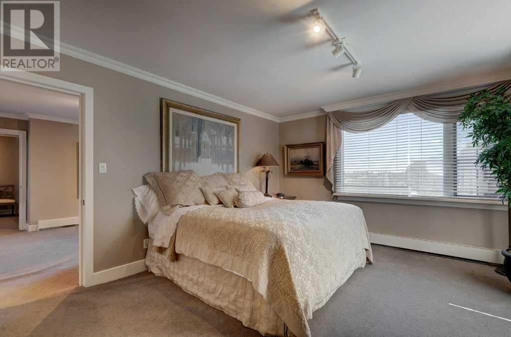 CALGARY, Alberta, T2P 3R8, CA, 2 Bedrooms Bedrooms, ,2 BathroomsBathrooms,Residential,For Sale,1908655