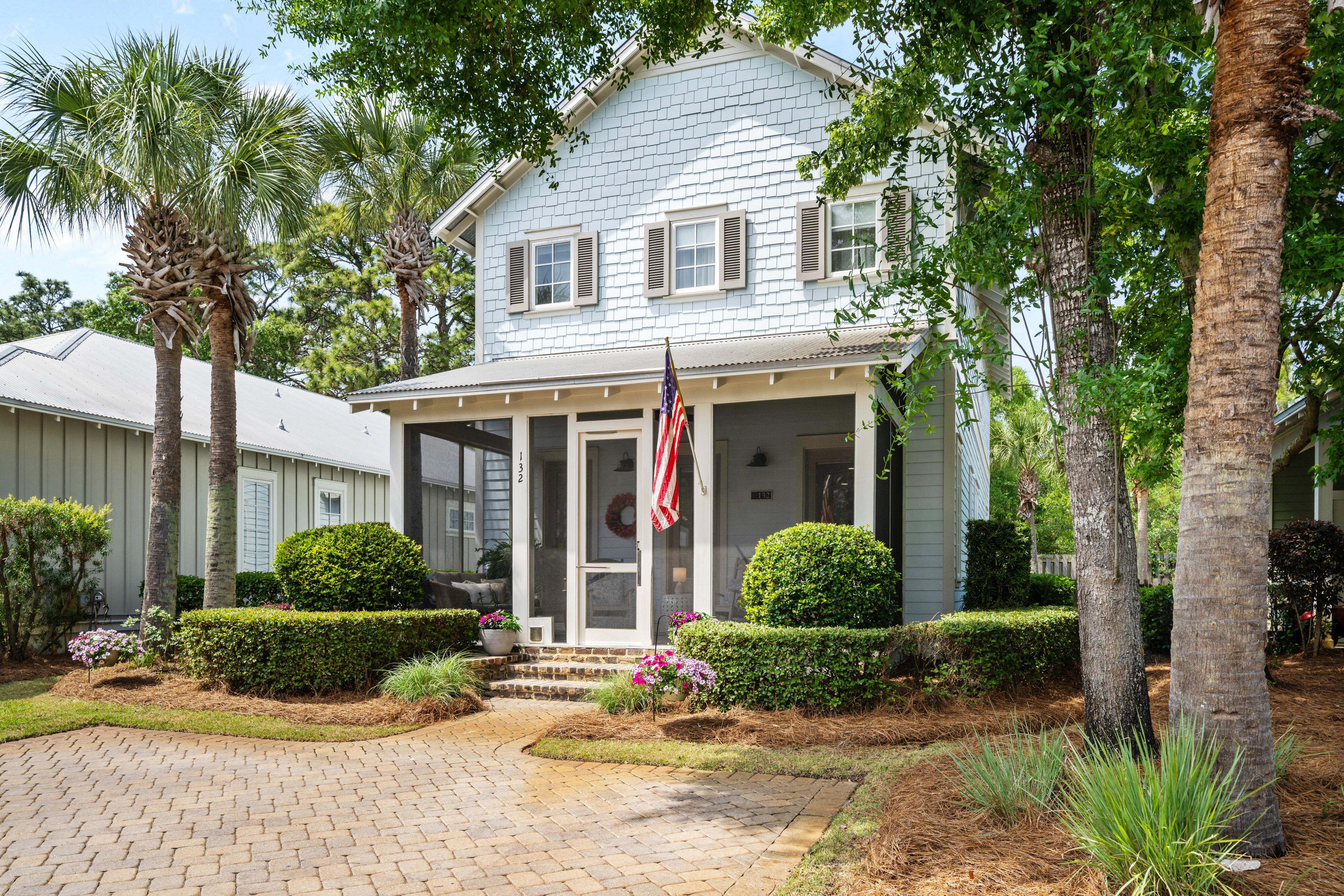  Boater’s Retreat With Updated Two-Story Home And Community Amenities - 物件實景