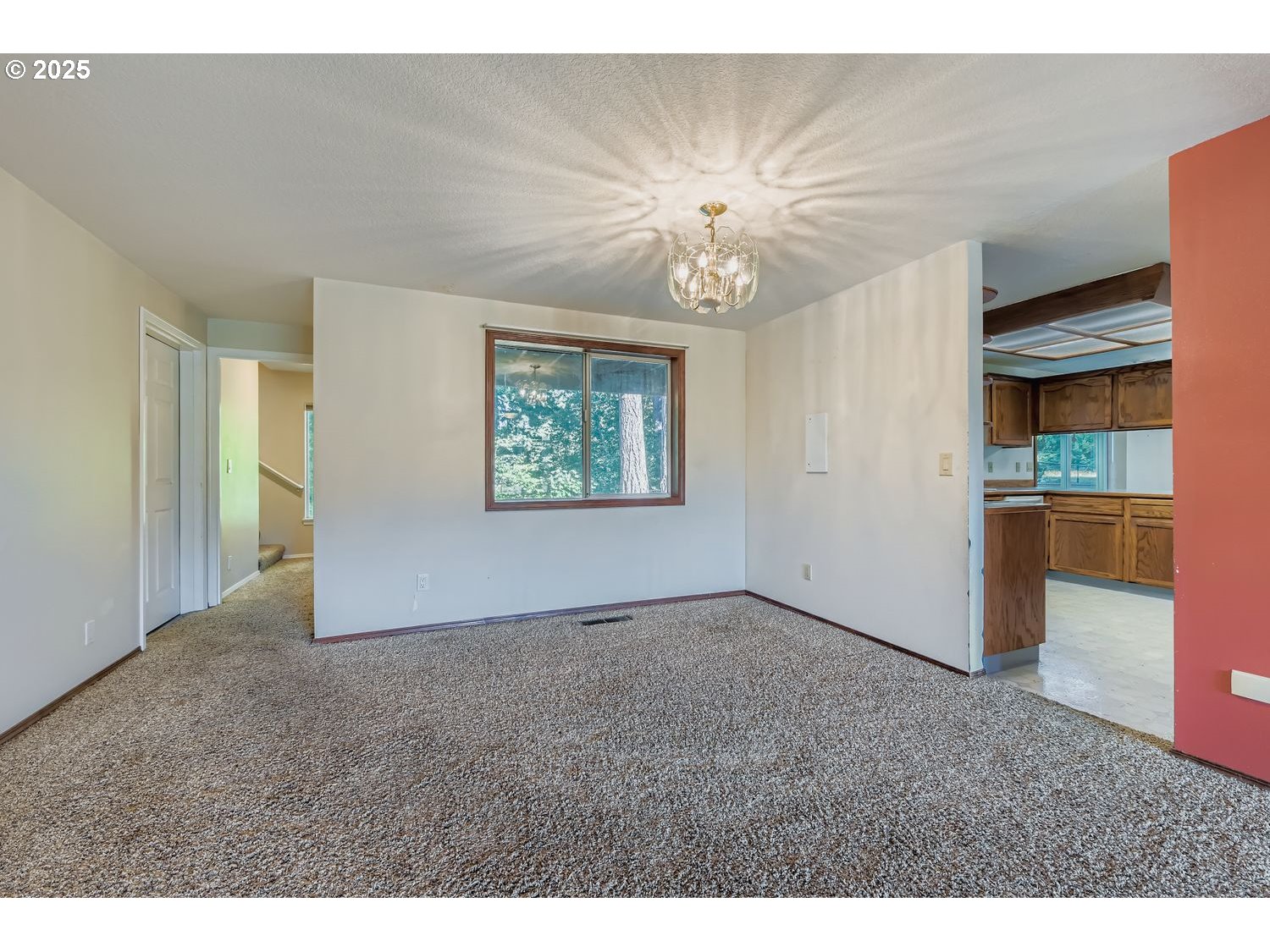 Oregoncity, Oregon, 97045, United States, 4 Bedrooms Bedrooms, ,3 BathroomsBathrooms,Residential,For Sale,1982057