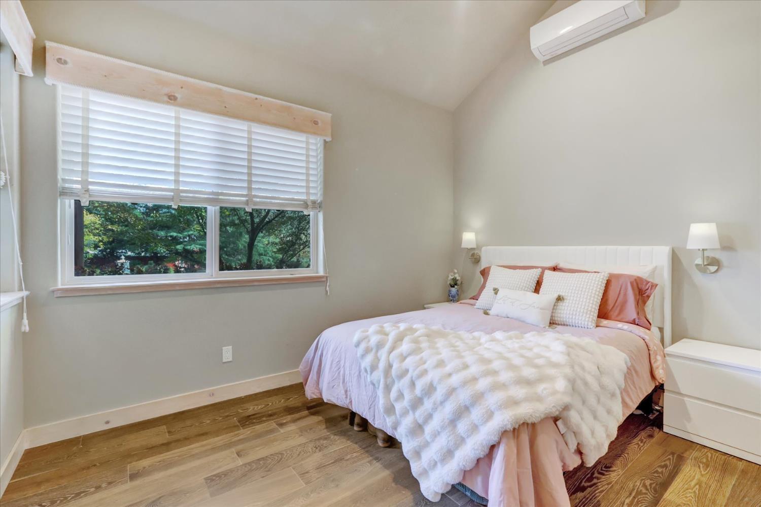 Grass Valley, California, 95949, United States, 3 Bedrooms Bedrooms, ,3 BathroomsBathrooms,Residential,For Sale,1992589