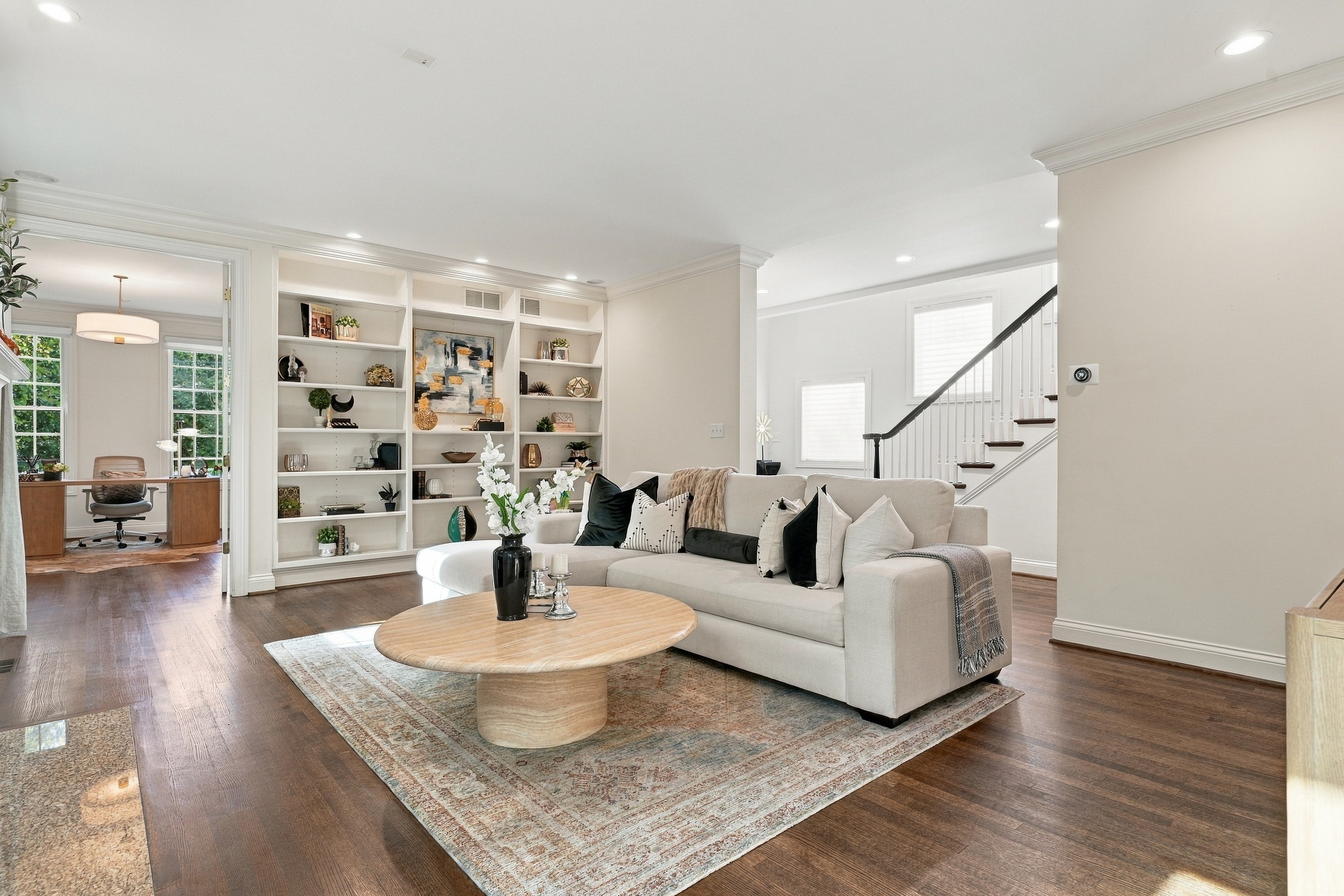  Sophisticated Clayton Home - 物件實景