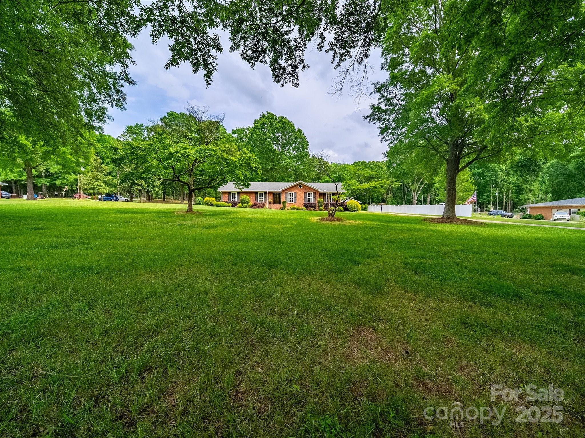 Monroe, North Carolina, 28112, United States, 3 Bedrooms Bedrooms, ,2 BathroomsBathrooms,Residential,For Sale,1975827