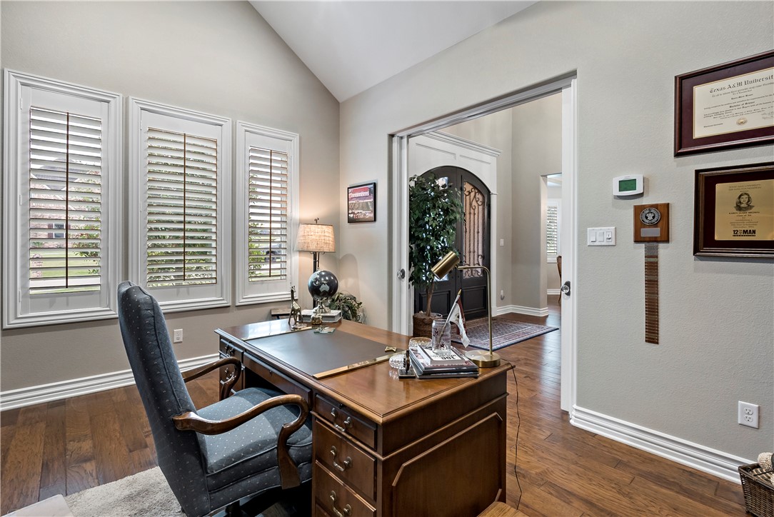 College Station, Texas, 77845, United States, 6 Bedrooms Bedrooms, ,7 BathroomsBathrooms,Residential,For Sale,1794903
