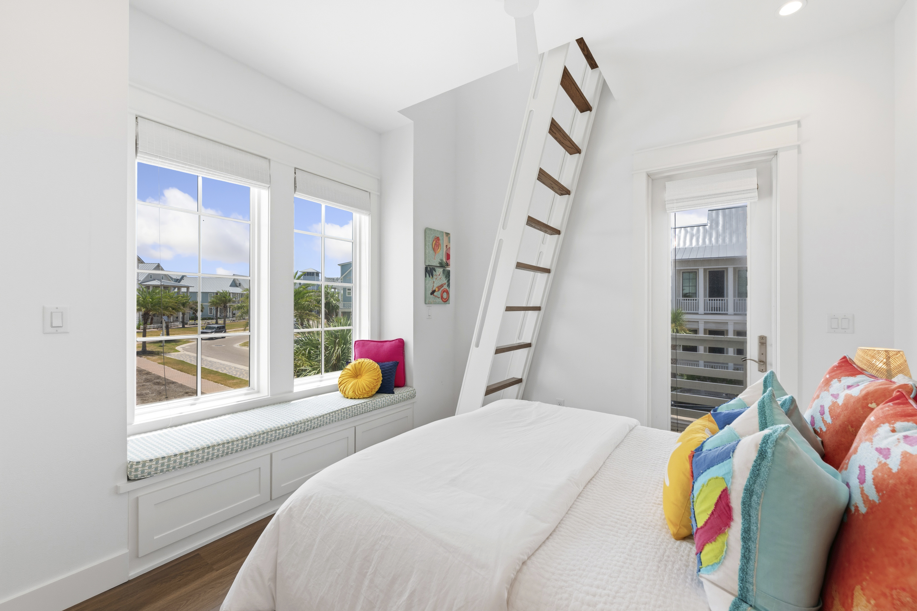  Corner Lot Luxury in Cinnamon Shore South - 物件實景