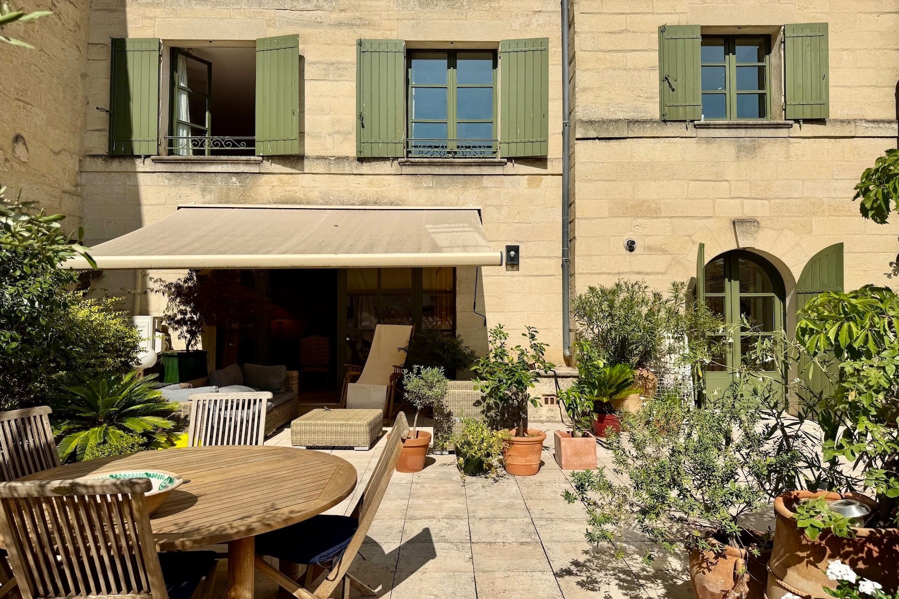  Exceptional Apartment with Garden Terrace in a Historic Mansion in Uzès - 物件實景