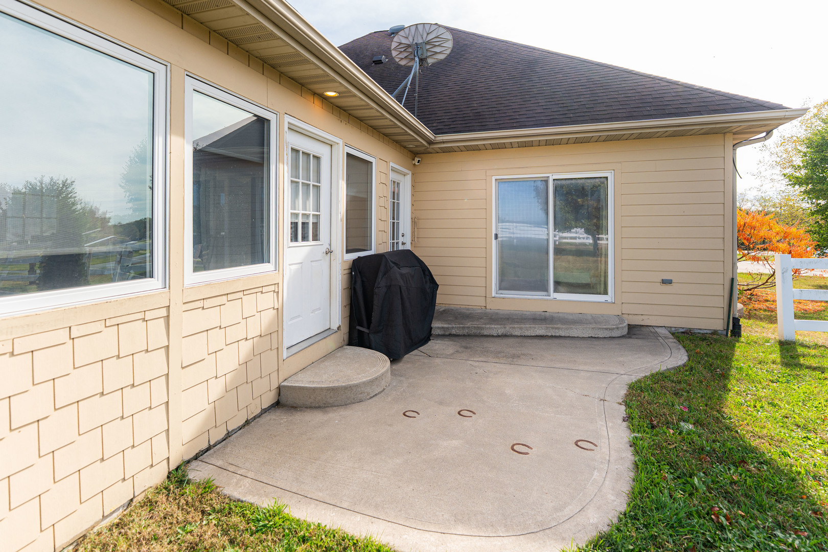 Sheridan, Illinois, 60551, United States, 3 Bedrooms Bedrooms, ,2 BathroomsBathrooms,Residential,For Sale,1994761