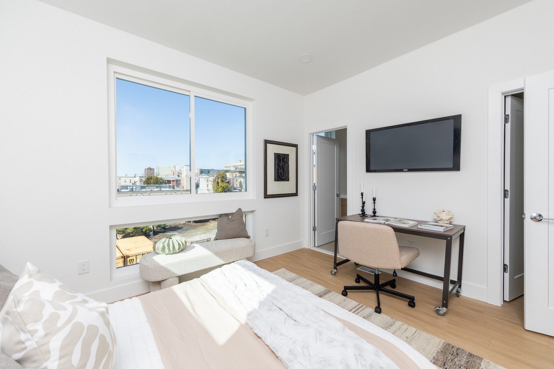  105 B Westminster Avenue - 物件實景