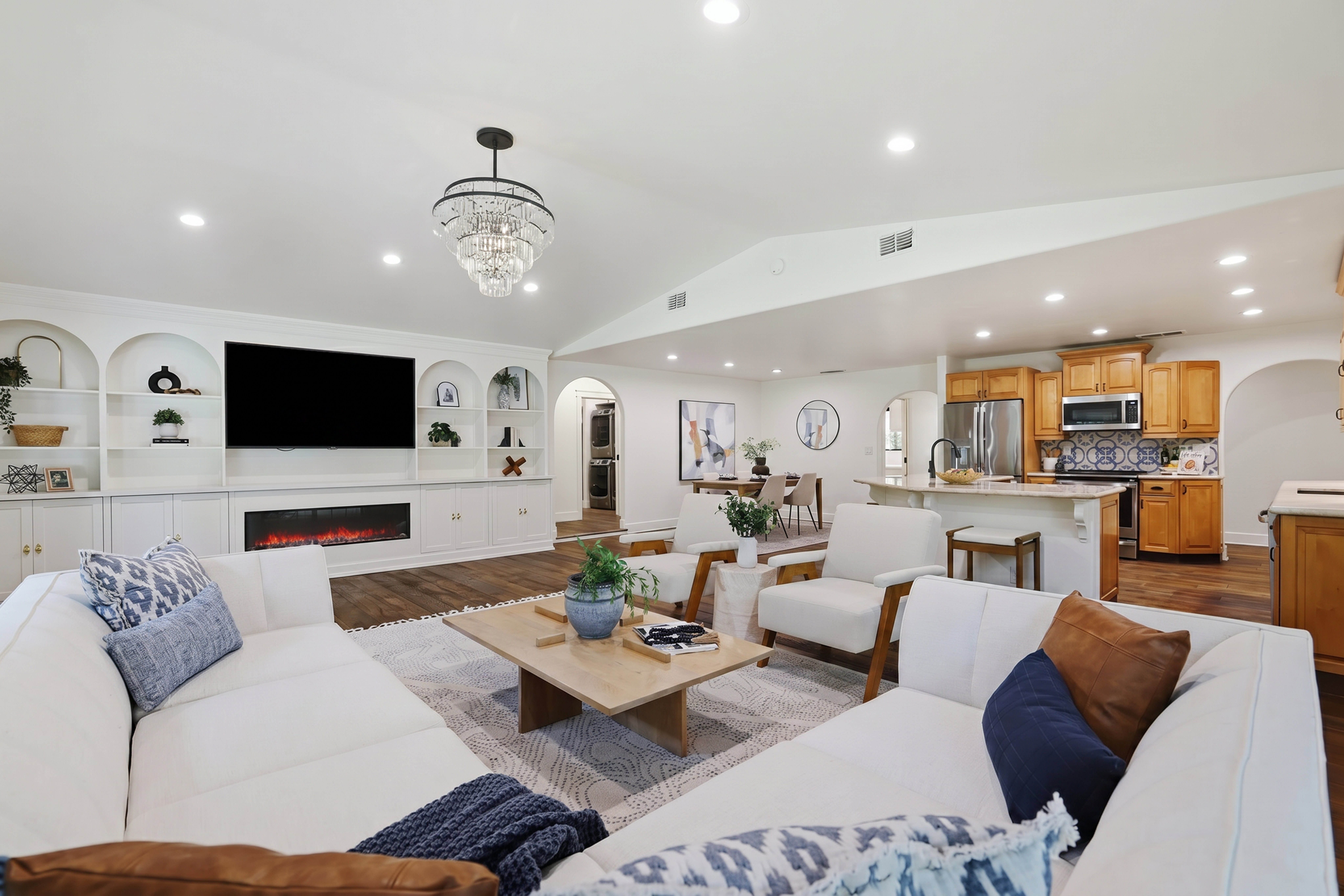  8735 Phoenix Avenue, Fair Oaks, CA 95628 - 物件實景