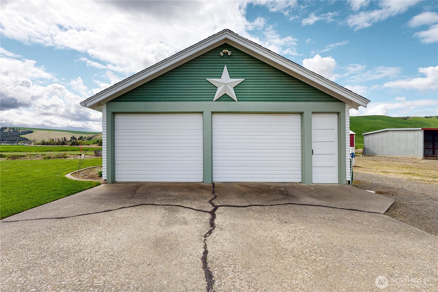 Waitsburg, Washington, 99361, United States, 4 Bedrooms Bedrooms, ,3 BathroomsBathrooms,Residential,For Sale,1793079