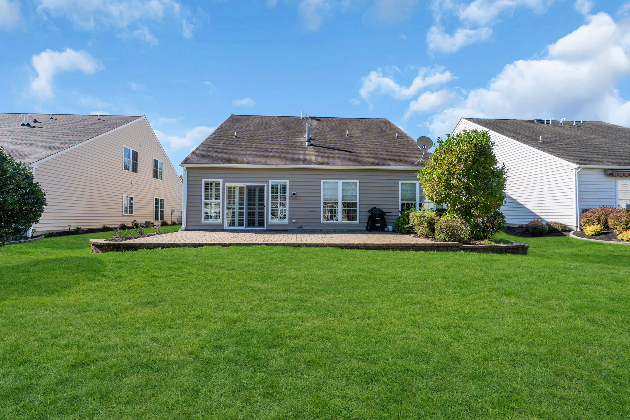  Lovely Reston Model in River Point - 物件實景