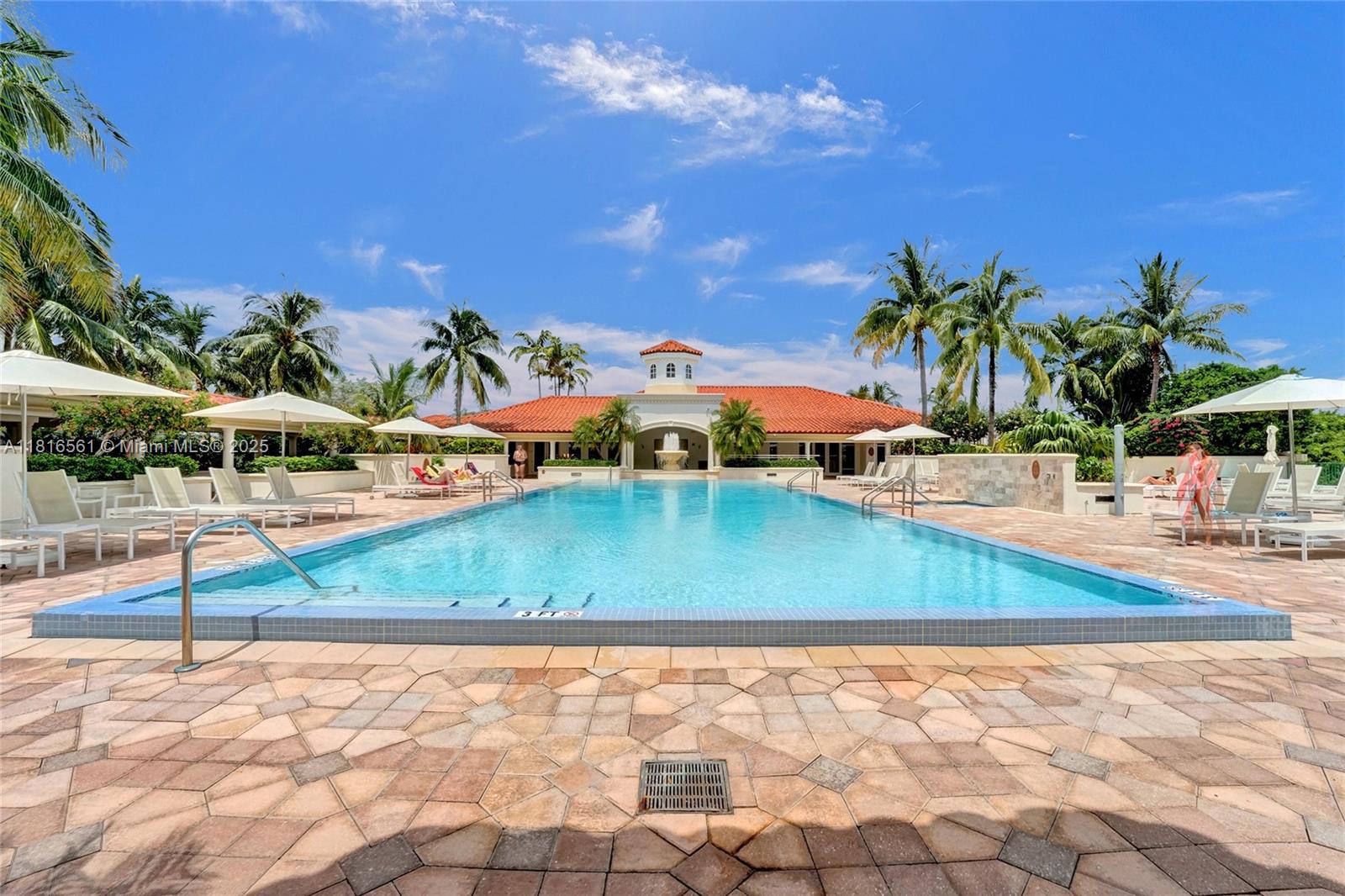 Aventura, Florida, 33180, United States, 2 Bedrooms Bedrooms, ,2 BathroomsBathrooms,Residential,For Sale,1848043
