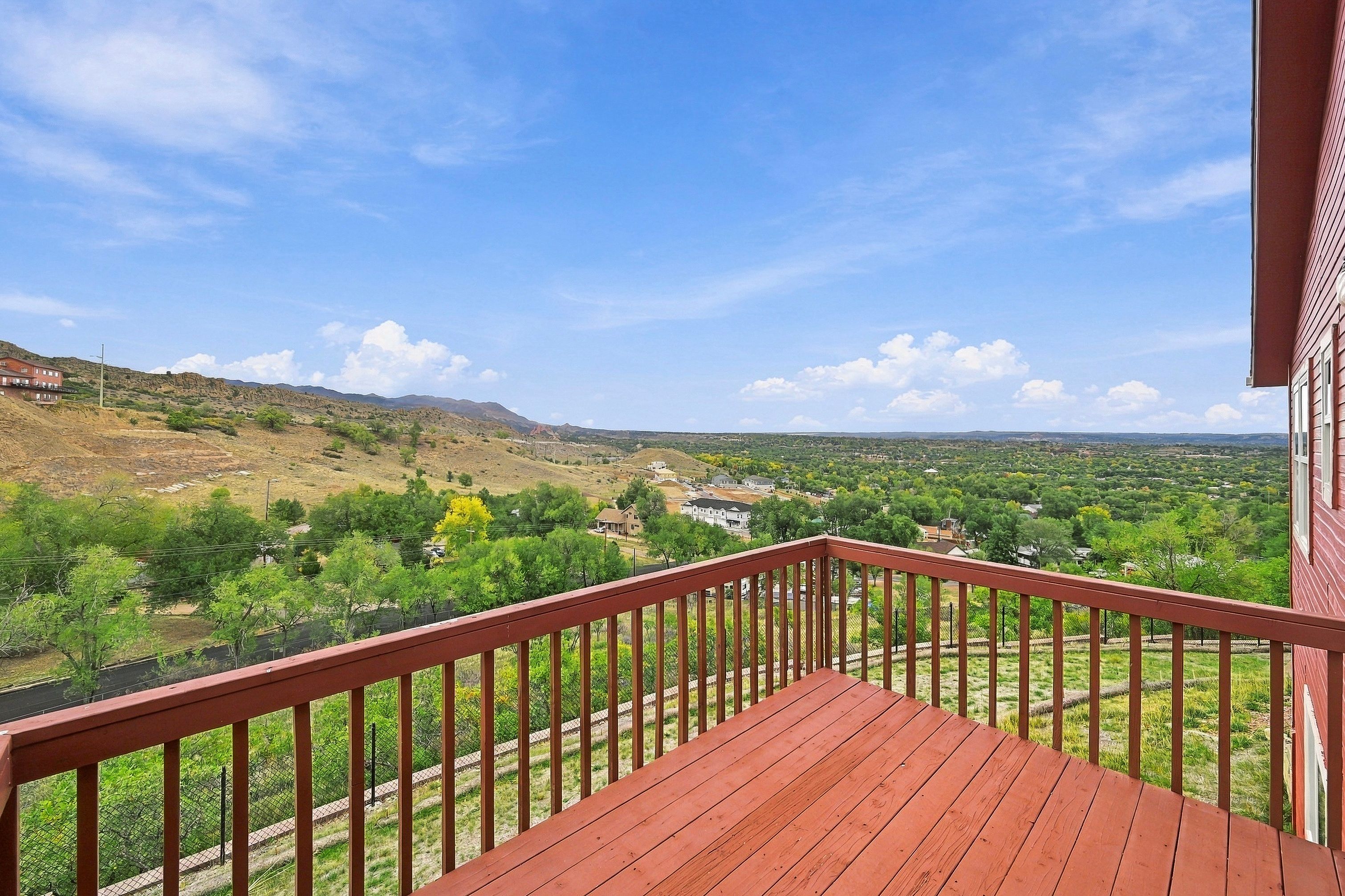  Garden of the Gods View Walkout Home - 物件實景